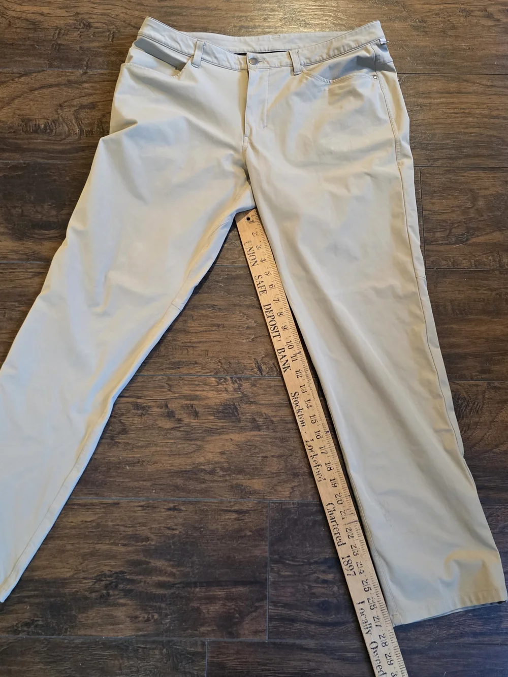 lululemon athletica Men's Light Khaki Chino Pants